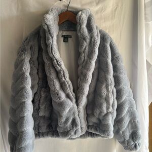 Elegant Gray Faux Fur Puffer Jacket